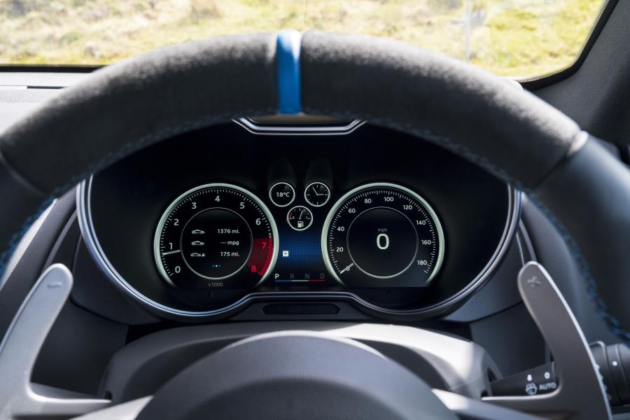 Панель приборов Alpine A110 Premiere Edition 2018 года  (UK) (фото 14 из 40)